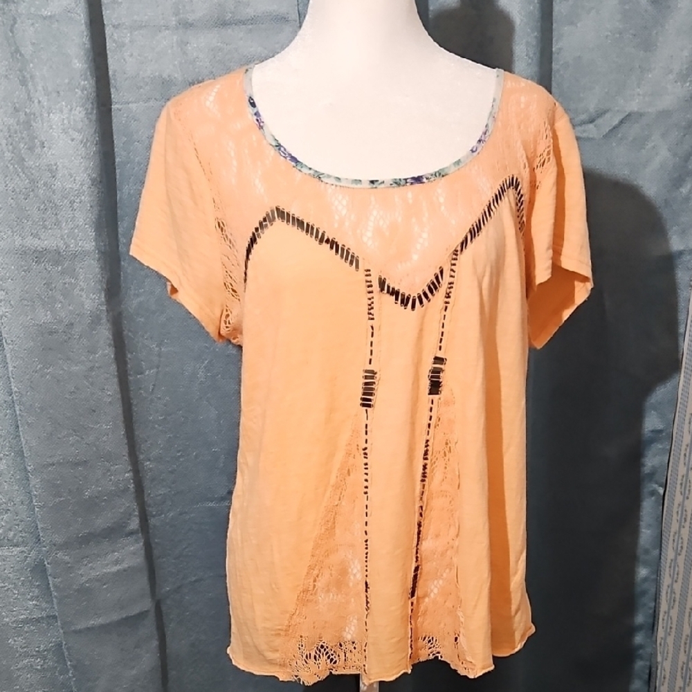 Gimmicks by BKE Orange Silver Embellished Short Sleeve Tunic - Size Large - EUC